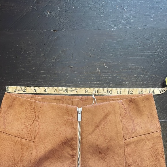 NWT Good American The Boss Pants Snakeskin Print Skinny Pants Size 3/L. - Picture 11 of 11